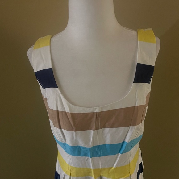 ❄️TAKE 50% OFF LIST PRICE❄️ Nine West dress with pockets - Picture 6 of 13